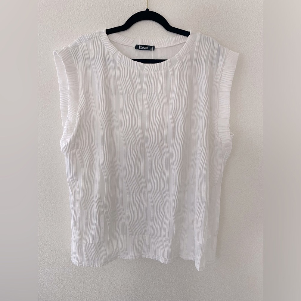WOMENS TOP